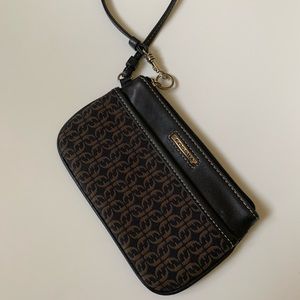 Fossil wristlet (LIKE NEW)